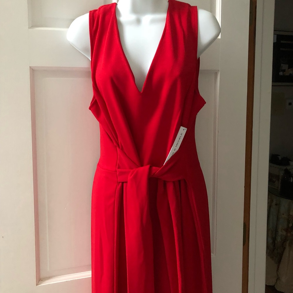 Elegant Red Sleeveless Dress